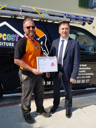 Remise du certificat de maitre artisan à Monsieur Laporte